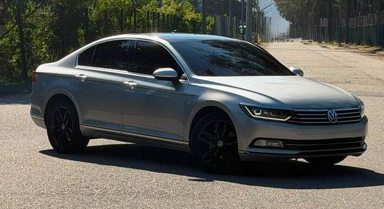 VOLKSWAGEN PASSAT 2.0 16V TSI BLUEMOTION GASOLINA HIGHLINE 4P DSG VOLKSWAGEN PASSAT 2.0 16V TSI BLUEMOTION GASOLINA HIGHLINE 4P DSG